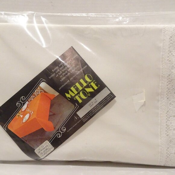 KEMP & BEATLEY Vintage Tablecloth Solid White Lace Trim NOS 63"x86" - Picture 1 of 4